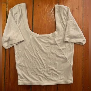 Lululemon white tee-shirt